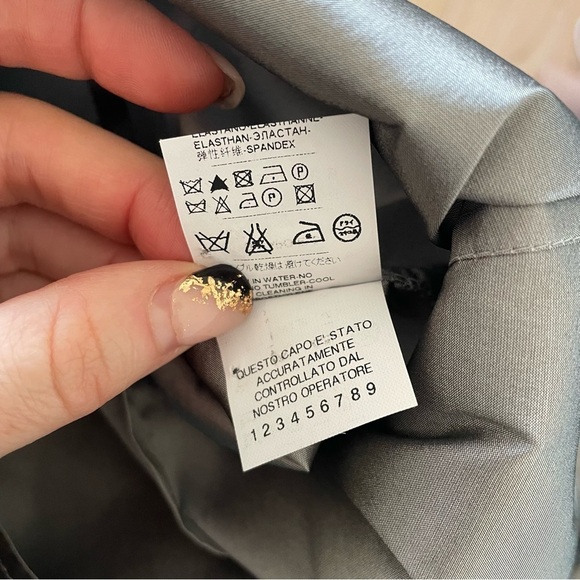 Dolce & Gabbana Silk Blend Tie Neck Button-Up Silver Gray Top EUC Sz IT 38 US 2 - Picture 10 of 12